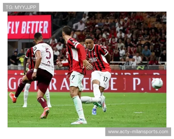 AC米兰前场连续推进打穿多层防段